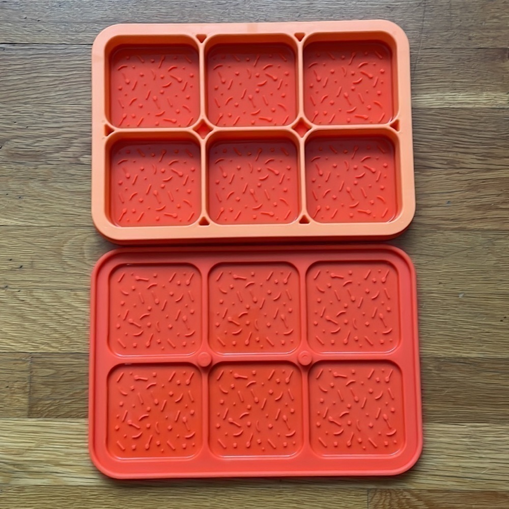 Pampered Chef - Silicone ice cream sandwich maker